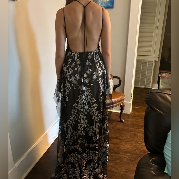 BCBGMAXAZARIA formal dress from Revolve, size small - Picture 2 of 2